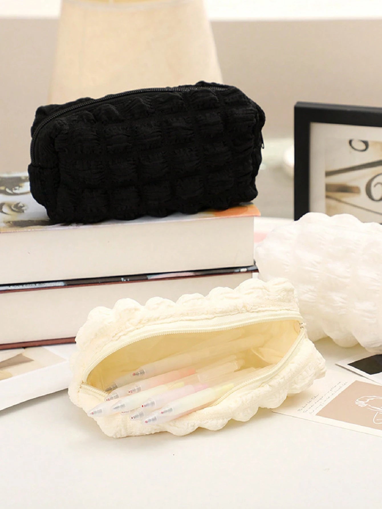 1 Stück Cremefarbenes Federmäppchen Aus Blasenstoff, Einfache Federtasche, Geeignet Für Studenten, Schreibwaren, Kosmetik-aufbewahrungstasche