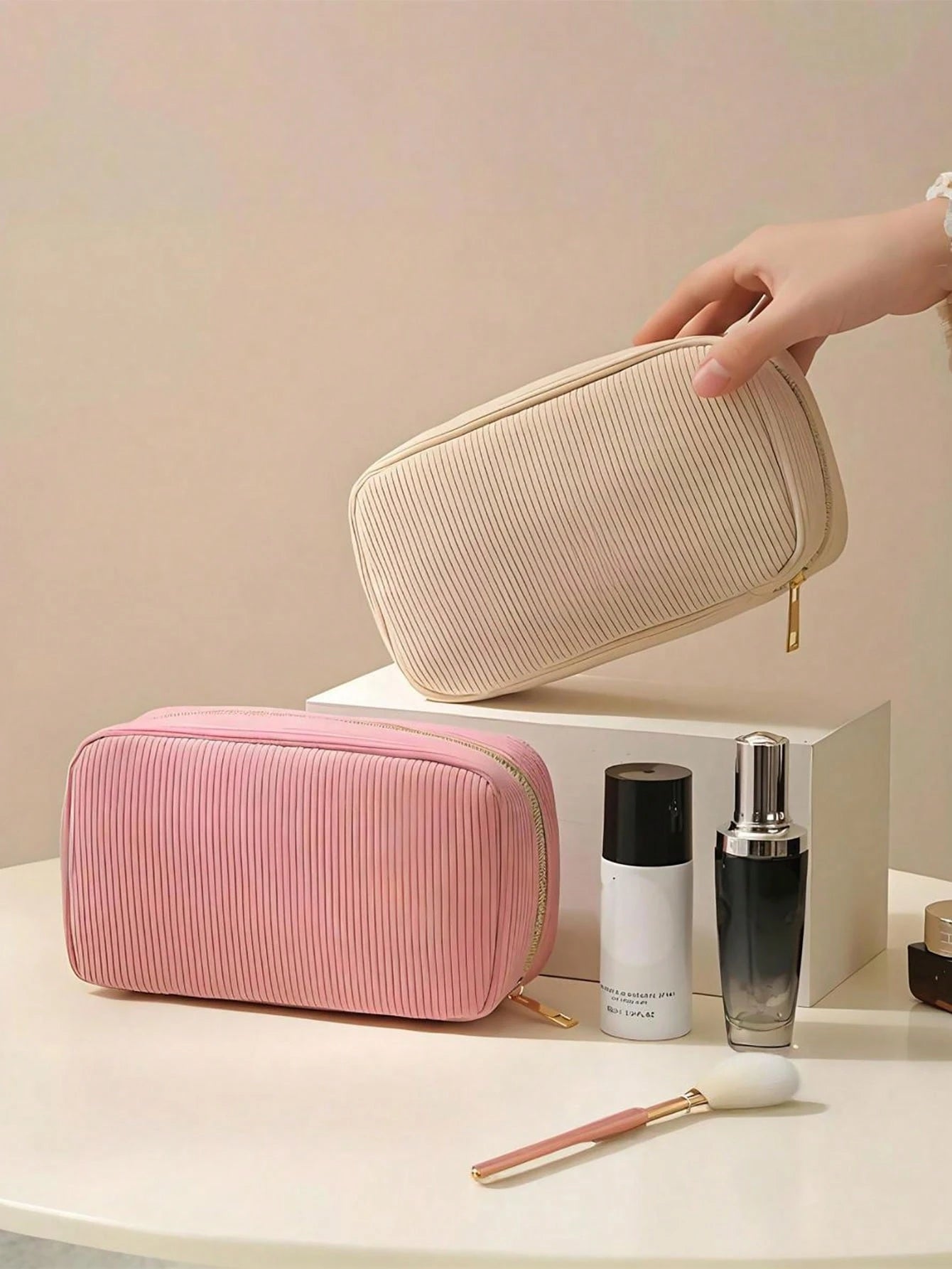 1 Stück, Damen Kosmetiktasche, Cord Kosmetiktasche, Aufbewahrungstasche mit schönem Design Kosmetiktasche, Mädchen Stiftetasche, süße und modische Kosmetiktasche, geeignet für Reisen, Rückkehr zur Schule Cord Kosmetiktasche